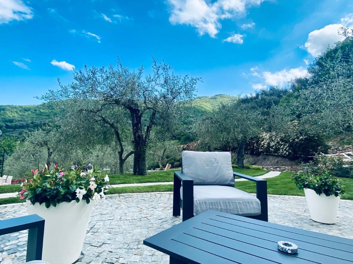 Casa Vacanze Gli Ulivi Borgomaro Exterior foto