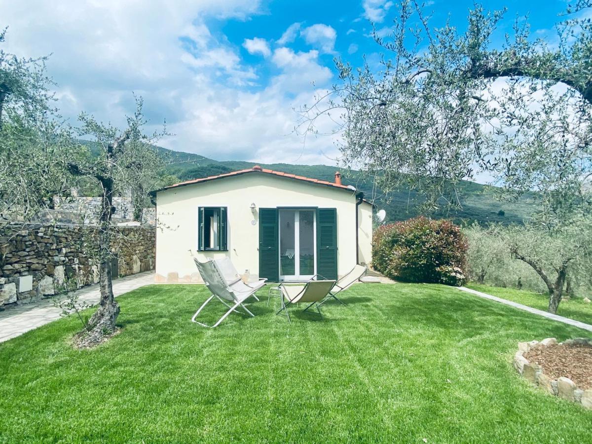Casa Vacanze Gli Ulivi Borgomaro Exterior foto