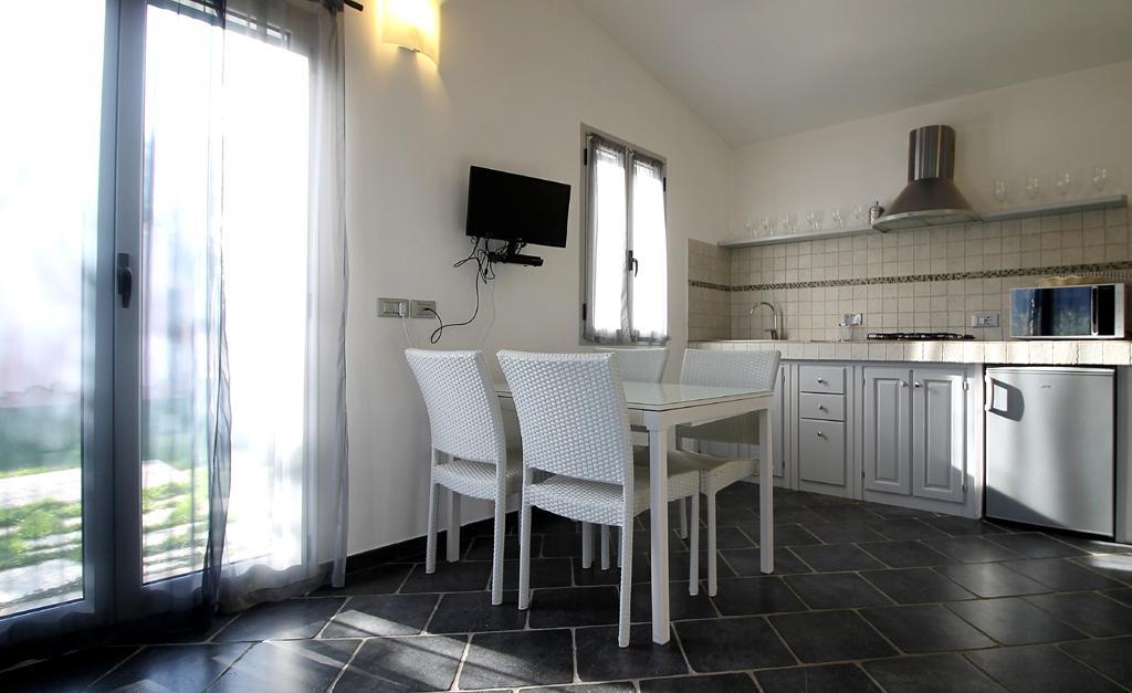 Casa Vacanze Gli Ulivi Borgomaro Exterior foto