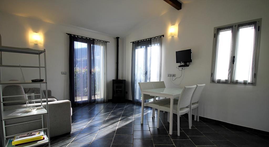 Casa Vacanze Gli Ulivi Borgomaro Exterior foto